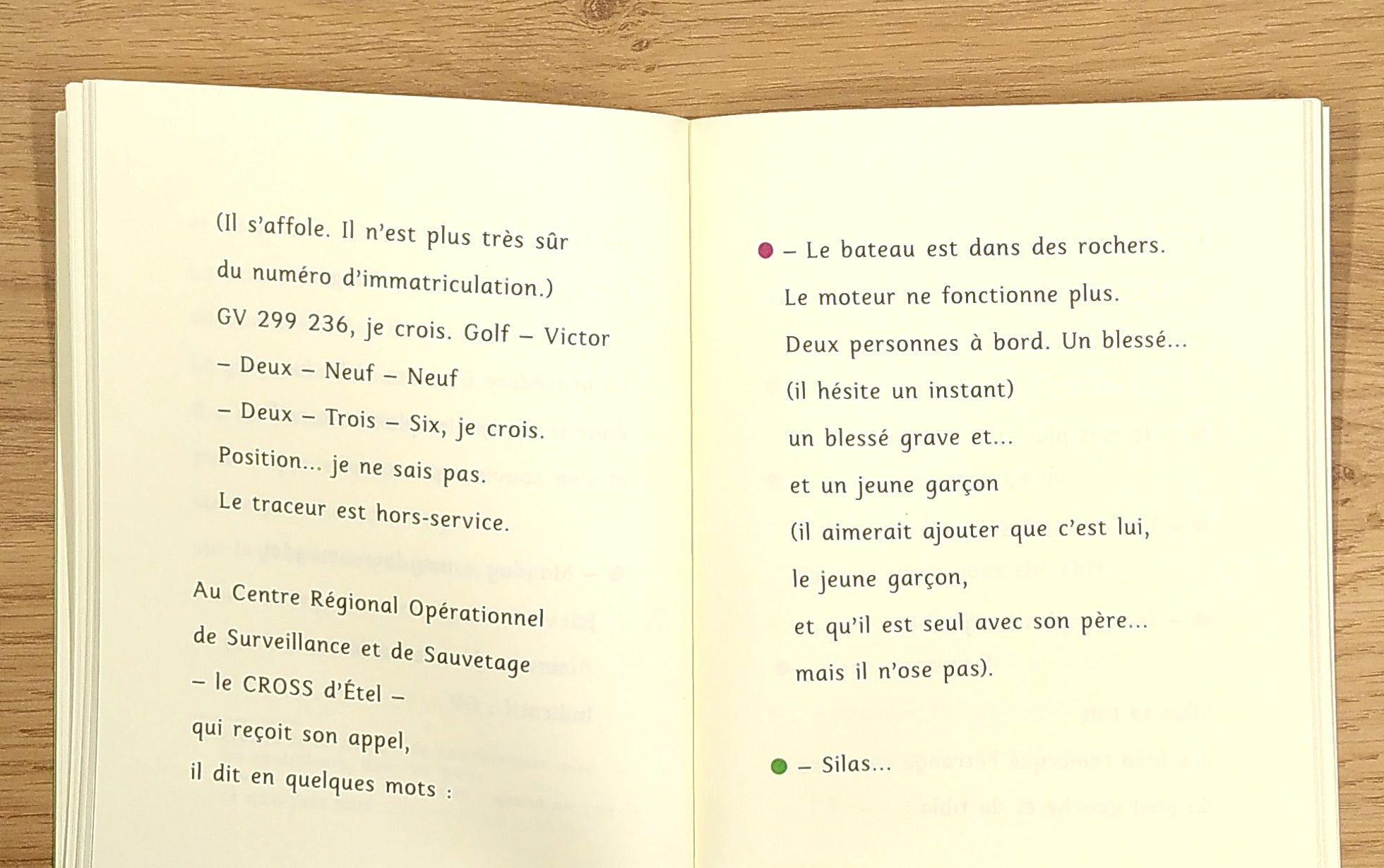 Perdus en mer - Livre avec lecture facilitée Dyslexie et concentration La family shop