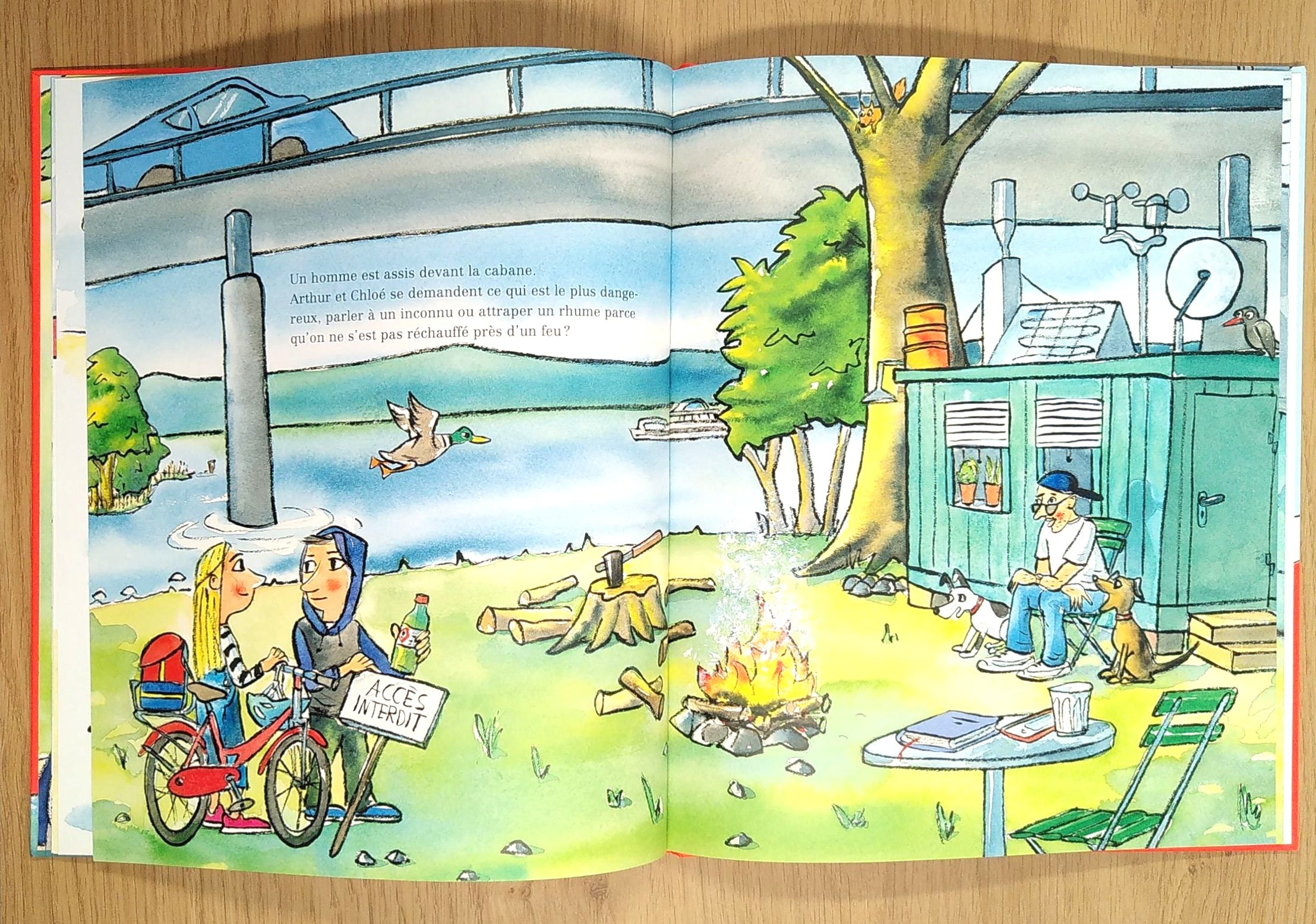 Bas les pattes, danger Livres Servidis