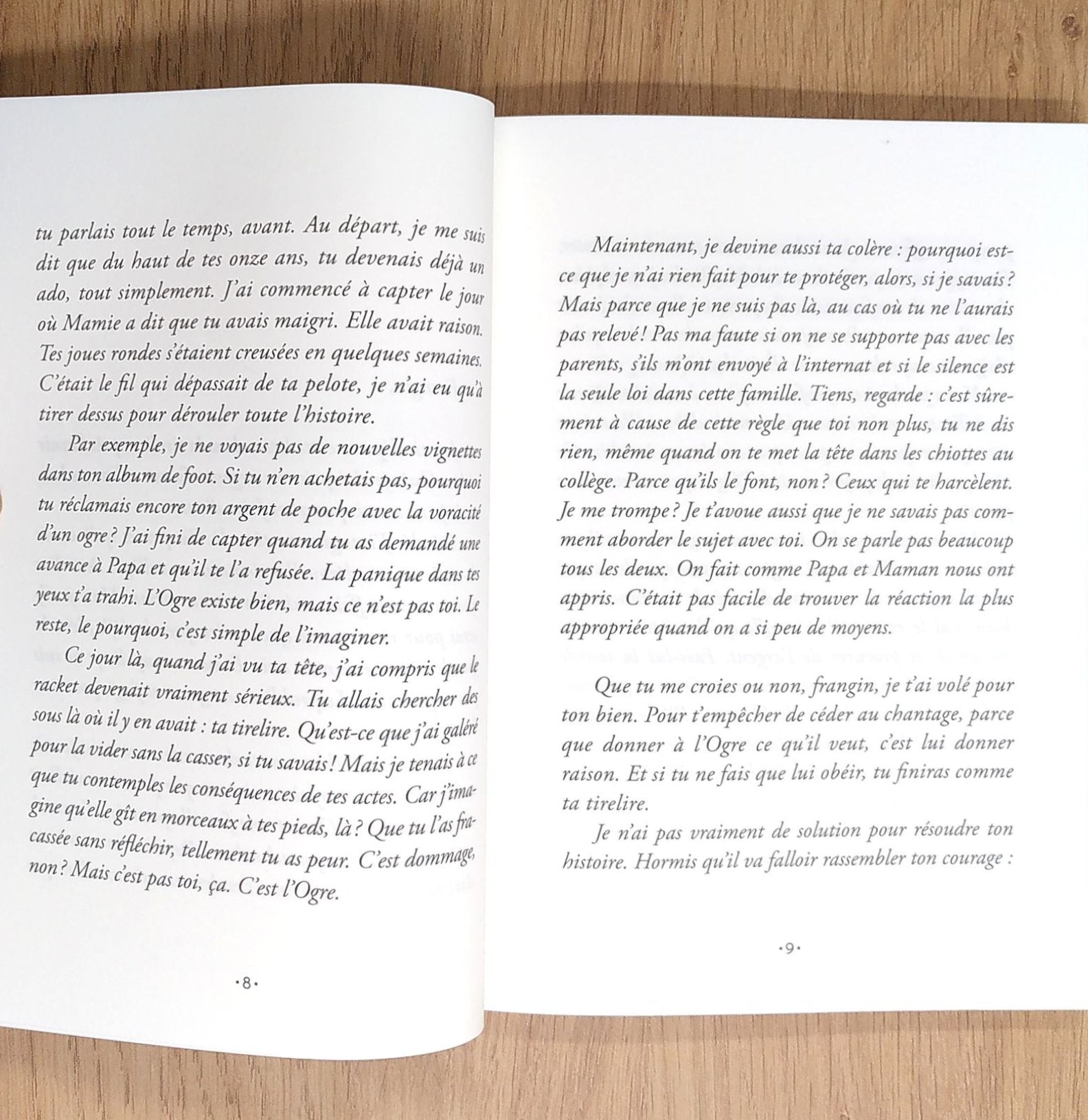 Juste un mot - Grand Format Livres OLF