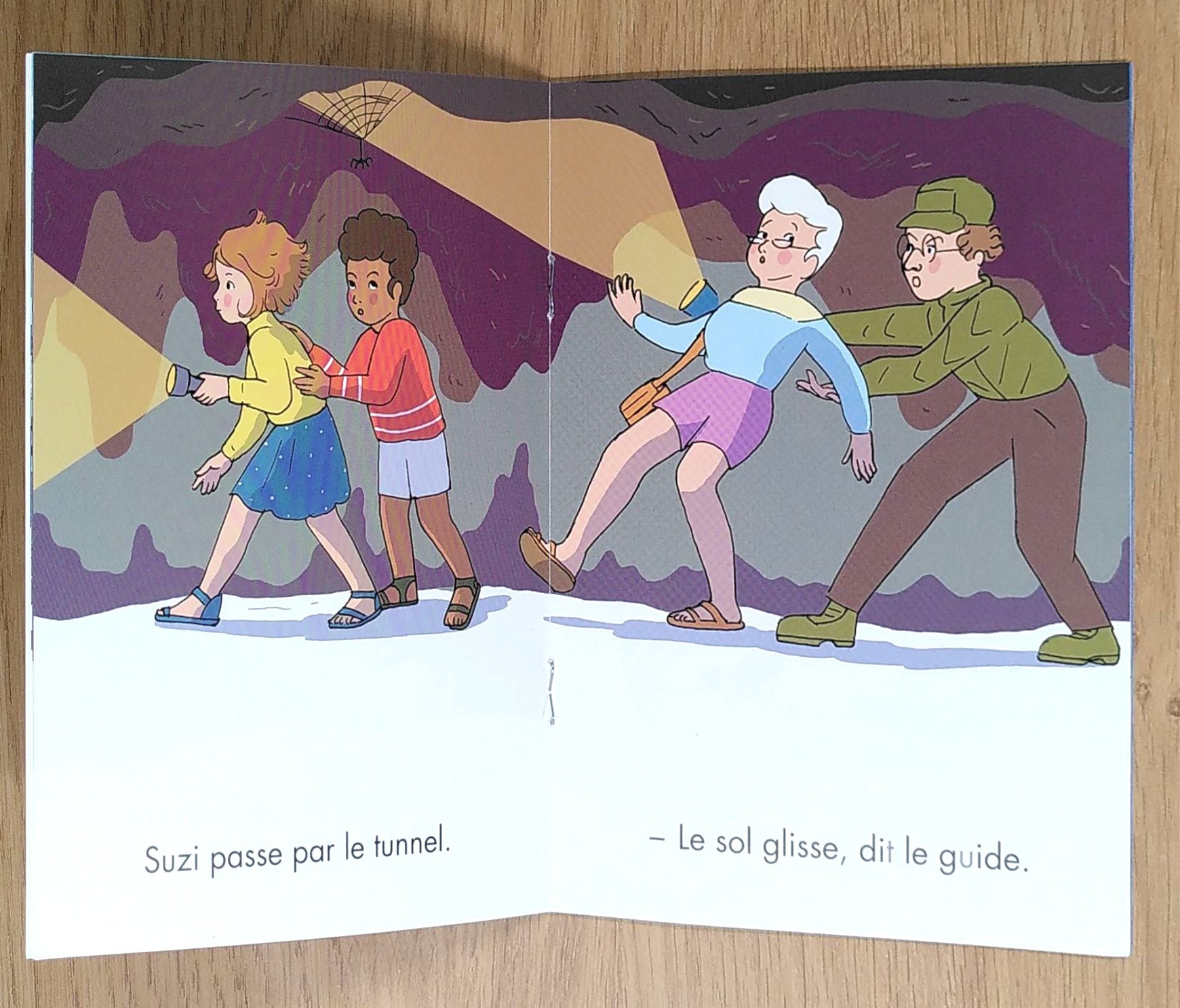 Mon coffret premières lectures Montessori N1: A table ! Montessori & Steiner La family shop