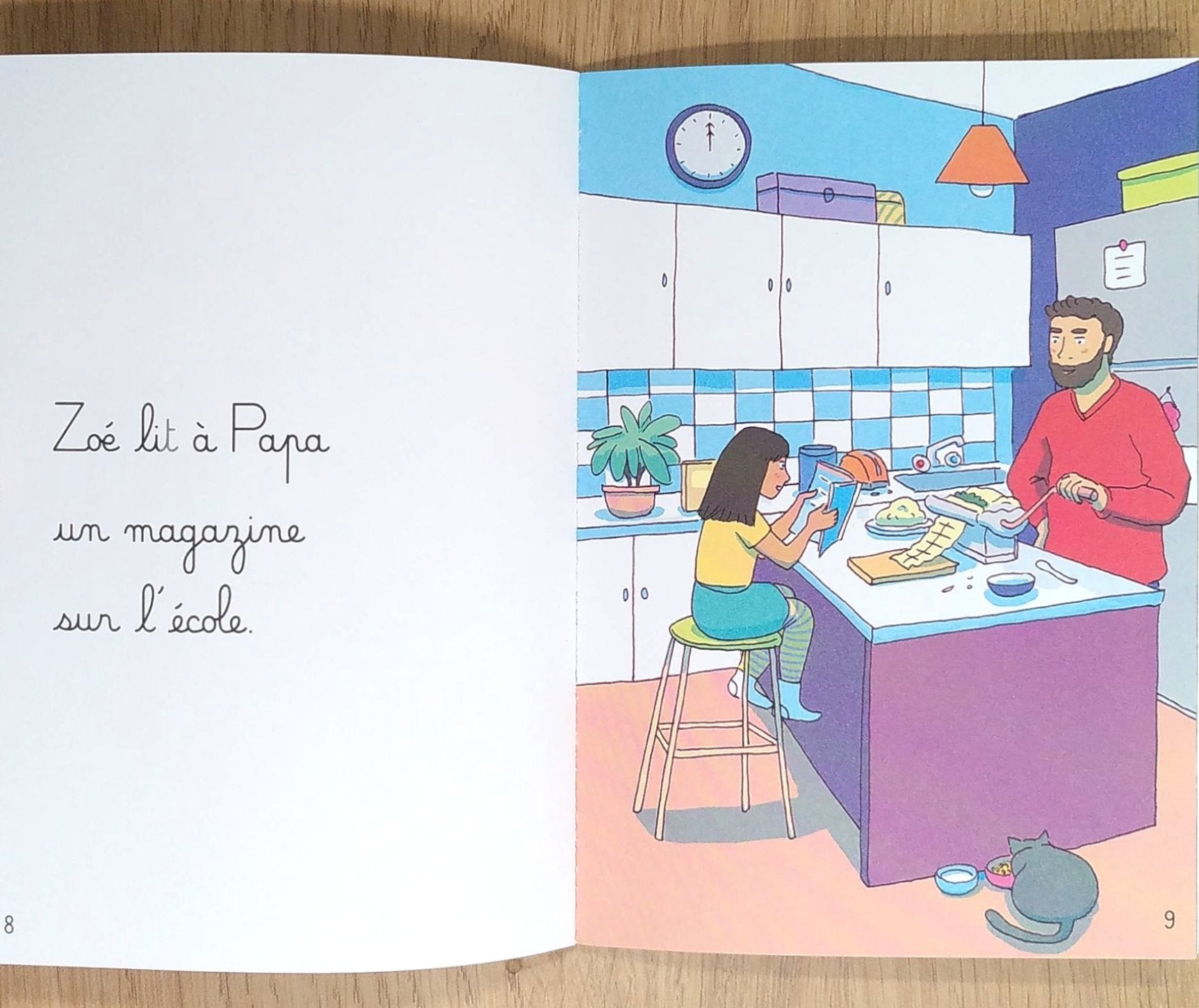 A l'école - Mes premières lectures Montessori - Lettres en lié (cursive) - N2 Montessori & Steiner La family shop