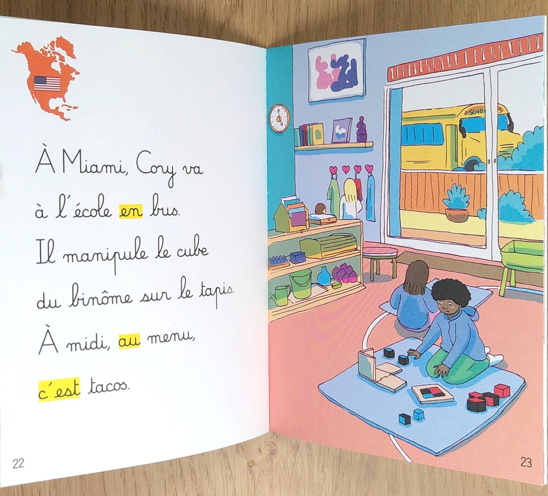 A l'école - Mes premières lectures Montessori - Lettres en lié (cursive) - N2 Montessori & Steiner La family shop