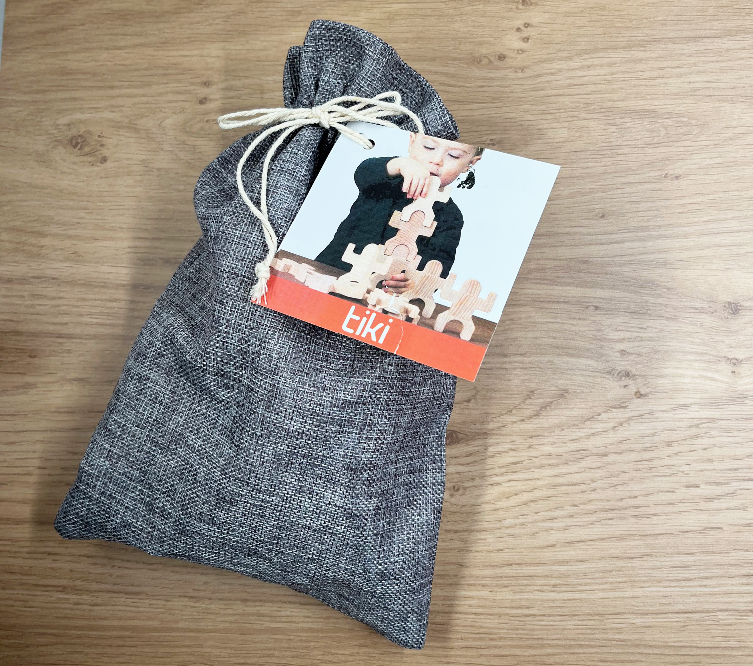 Tiki - Jeu de construction - 10 pièces Jeux & loisirs créatifs Auzou suisse - OLF