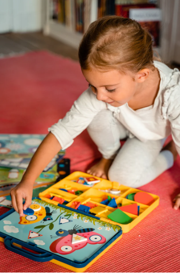 J'apprends couleurs et formes Jeux & loisirs créatifs Interplay (swissgame)