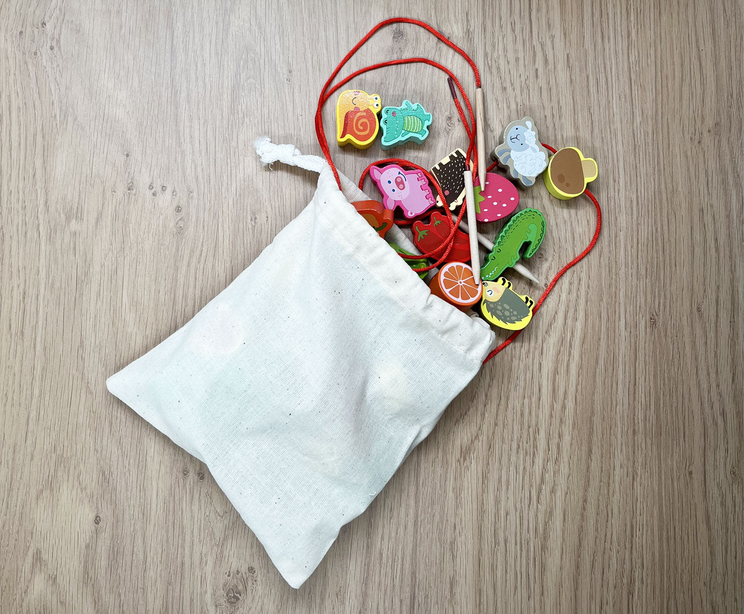 Mes grosses perles en bois colorées Jeux & loisirs créatifs La family shop
