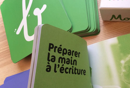 Coffret d'activités Montessori : Mes lettres Montessori Montessori & Steiner La family shop