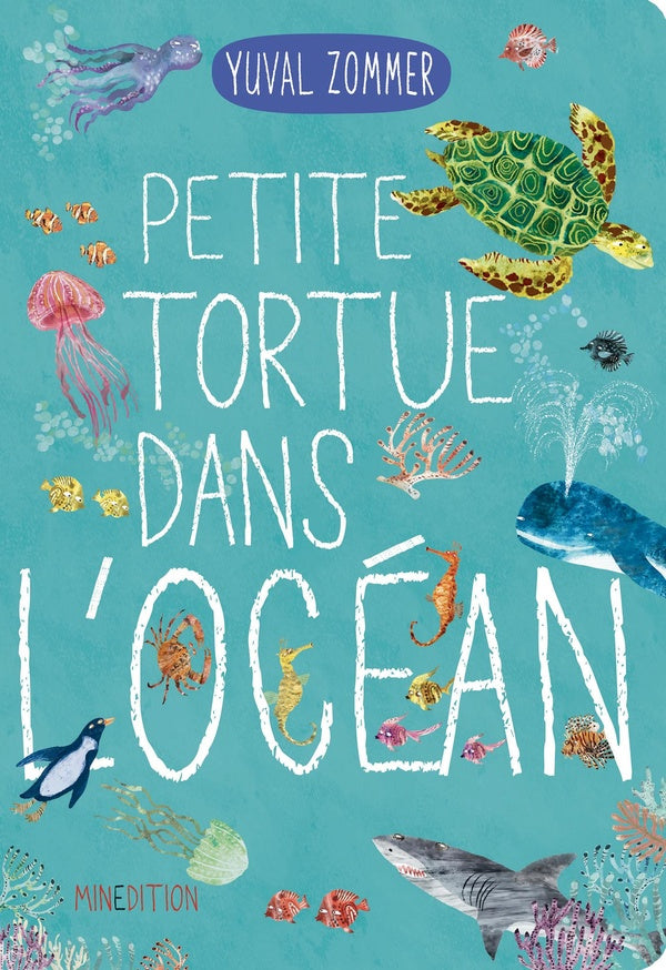 La petite tortue dans l'océan